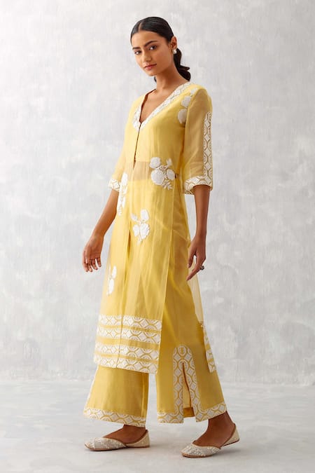 Devnaagri_Yellow Silk Organza Embroidery V-neck Slit Kurta And Palazzo Set _Online_at_Aza_Fashions