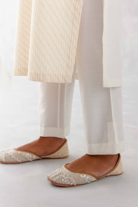 Shop Devnaagri Yellow Cotton, , Organza Embroidery, Pintucked Straight Kurta Pant Set Online at Aza Fashions Shop_Devnaagri_Yellow Cotton, , Organza Embroidery, Pintucked Straight Kurta Pant Set _Online_at_Aza_Fashions