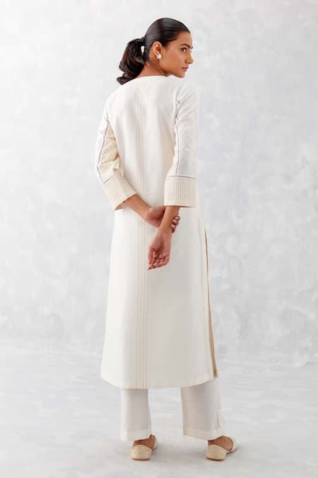 Devnaagri Yellow Cotton, , Organza Embroidery, Pintucked Straight Kurta Pant Set at Aza Fashions Devnaagri_Yellow Cotton, , Organza Embroidery, Pintucked Straight Kurta Pant Set _at_Aza_Fashions