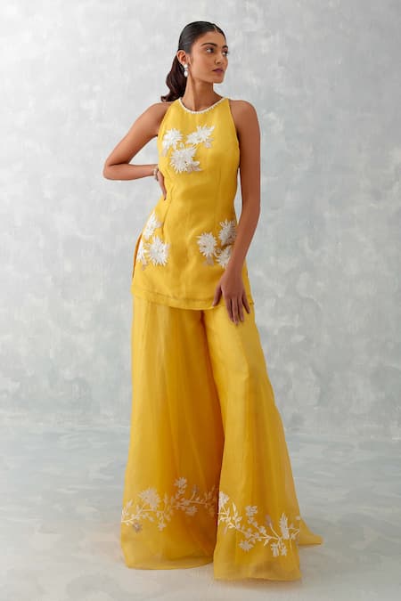 Devnaagri Yellow Organza, Embroidery, Pearls Round Floral Kurta Sharara Set Online at Aza Fashions Devnaagri_Yellow Organza, Embroidery, Pearls Round Floral Kurta Sharara Set _Online_at_Aza_Fashions