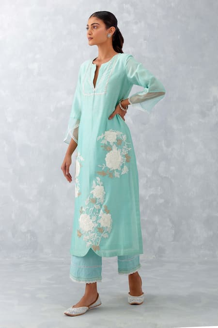 Buy Devnaagri Blue Silk Organza, Silk, Chanderi Dori And Pittan Floral Work Kurta Set Online at Aza Fashions Buy_Devnaagri_Blue Silk Organza, Silk, Chanderi Dori And Pittan Floral Work Kurta Set _Online_at_Aza_Fashions