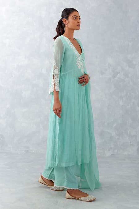 Devnaagri Blue Chanderi, Silk Embroidery, Cut Work, Lace Plunge Thread Gathered Kurta Set Online at Aza Fashions Devnaagri_Blue Chanderi, Silk Embroidery, Cut Work, Lace Plunge Thread Gathered Kurta Set _Online_at_Aza_Fashions