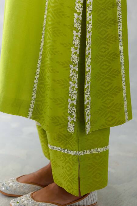 Shop Devnaagri Green , Chanderi, , Dori Straight Kurta Pant Set Online at Aza Fashions Shop_Devnaagri_Green , Chanderi, , Dori Straight Kurta Pant Set _Online_at_Aza_Fashions