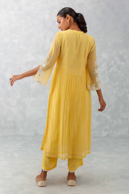 Shop Devnaagri Yellow Chanderi, Silk Lace, Embroidery Plunge Neck Gathered Thread Kurta Set Online at Aza Fashions Shop_Devnaagri_Yellow Chanderi, Silk Lace, Embroidery Plunge Neck Gathered Thread Kurta Set _Online_at_Aza_Fashions