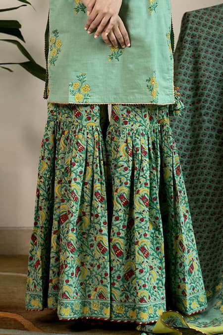 Abbaran_Green Cotton Cambric Dupatta Mulmul V Neck Block Print Kurta Gharara Set _at_Aza_Fashions