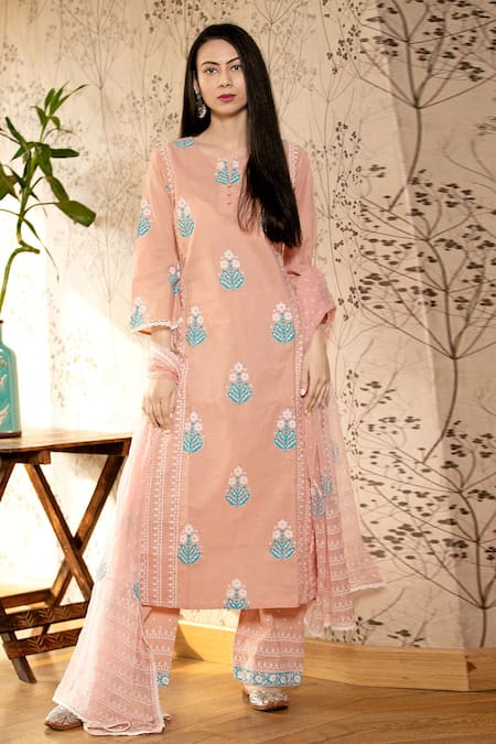 Buy Abbaran Pink Cotton Cambric Dupatta Chiffon Round Hand Block Printed Kurta Set Online at Aza Fashions Buy_Abbaran_Pink Cotton Cambric Dupatta Chiffon Round Hand Block Printed Kurta Set _Online_at_Aza_Fashions