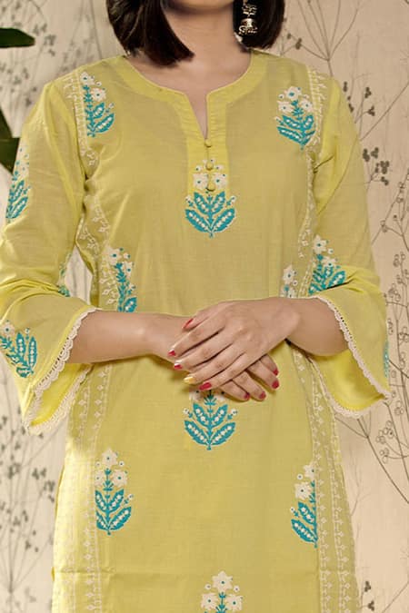 Abbaran_Yellow Cotton Cambric Dupatta Chiffon Round Hand Block Print Kurta Set _at_Aza_Fashions