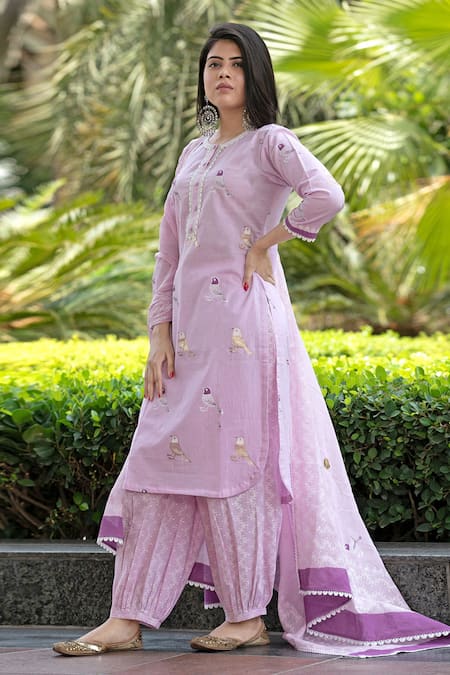 Buy Abbaran Purple Cotton Cambric Dupatta Mulmul Round Hand Block Print Kurta Set Online at Aza Fashions Buy_Abbaran_Purple Cotton Cambric Dupatta Mulmul Round Hand Block Print Kurta Set _Online_at_Aza_Fashions