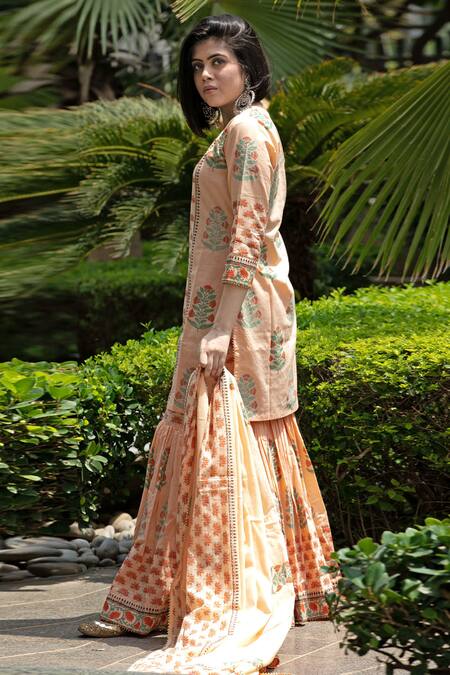 Buy_Abbaran_Orange Cotton Cambric Dupatta Mulmul V Neck Block Print Kurta Gharara Set _Online_at_Aza_Fashions
