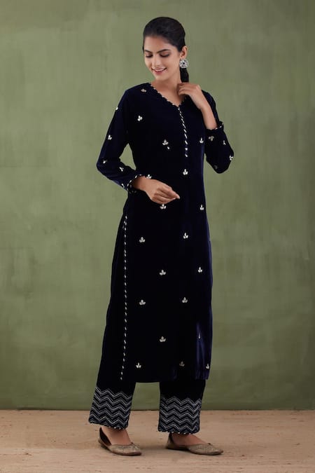 Abbaran Velvet Kurta & Palazzo Set 