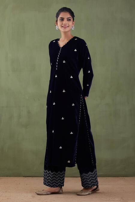 Abbaran Blue Velvet Leaf V Neck Kurta And Palazzo Set Online at Aza Fashions Abbaran_Blue Velvet Leaf V Neck Kurta And Palazzo Set _Online_at_Aza_Fashions