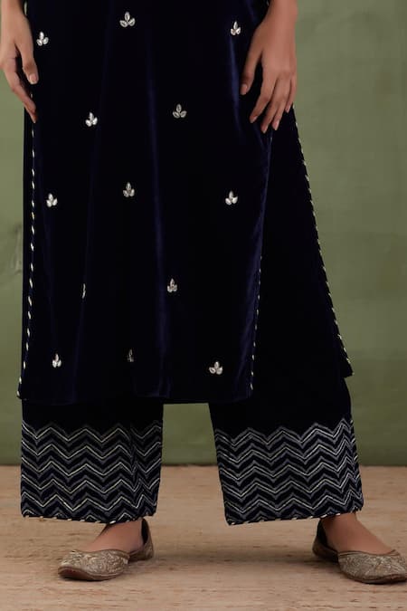 Shop Abbaran Blue Velvet Leaf V Neck Kurta And Palazzo Set Online at Aza Fashions Shop_Abbaran_Blue Velvet Leaf V Neck Kurta And Palazzo Set _Online_at_Aza_Fashions