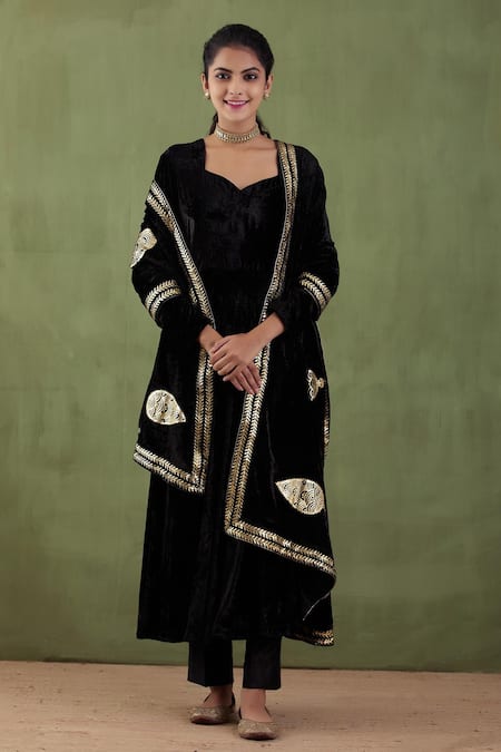 Abbaran Black Silk Velvet, Mashru Floral V Neck Anarkali Set 