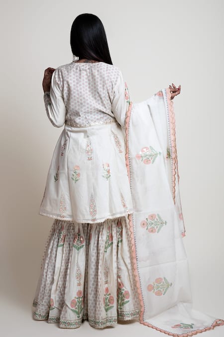 Shop Abbaran White Chanderi Block , Foil V Neck Kurta Gharara Set at Aza Fashions Shop_Abbaran_White Chanderi Block , Foil V Neck Kurta Gharara Set _at_Aza_Fashions