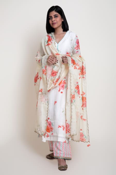 Abbaran White Cotton Silk Printed Digital Round Floral Kurta Palazzo Set 