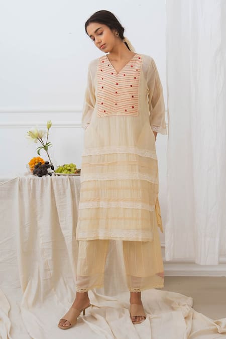 Dhaari_Beige Cotton Silk Kantha V Neck Handwoven Embriodered Kurta  _Online_at_Aza_Fashions