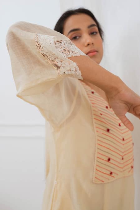 Dhaari_Beige Cotton Silk Kantha V Neck Handwoven Embriodered Kurta  _at_Aza_Fashions