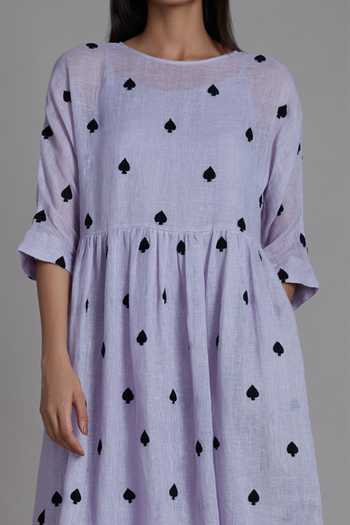 Buy_MATI_Purple Pure Linen Spade Motif Round Teen Patti Embroidered Tunic_Online_at_Aza_Fashions