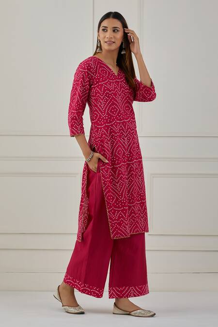 Buy_Musal_Fuchsia Chanderi, Cotton Embroidery V-neck Gulab Bandhani Print Kurta Pant Set_Online_at_Aza_Fashions