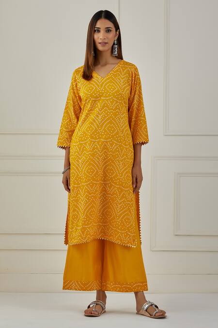Musal Yellow Chanderi, Cotton Lace, Sequins Peeliya Bandhani Print Kurta Pant Set Online at Aza Fashions Musal_Yellow Chanderi, Cotton Lace, Sequins Peeliya Bandhani Print Kurta Pant Set_Online_at_Aza_Fashions