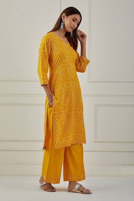 Buy Musal Yellow Chanderi, Cotton Lace, Sequins Peeliya Bandhani Print Kurta Pant Set Online at Aza Fashions Buy_Musal_Yellow Chanderi, Cotton Lace, Sequins Peeliya Bandhani Print Kurta Pant Set_Online_at_Aza_Fashions
