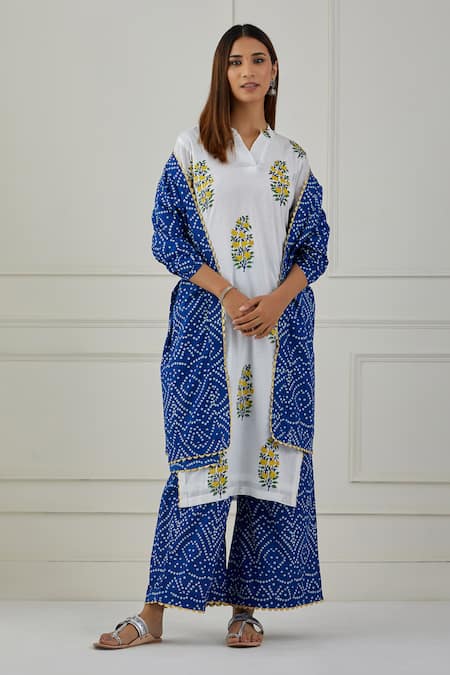Musal_Blue Cotton Embroidery, Lace V-neck Neel Printed Kurta Pant Set _at_Aza_Fashions
