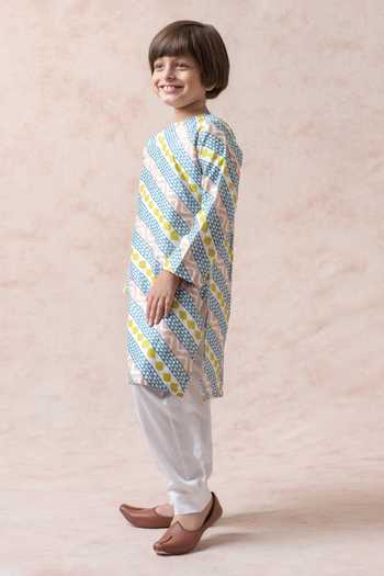 Buy Thetaa Pink Cotton, Silk, Voile Geometric Print Kurta Set Online at Aza Fashions Buy_Thetaa_Pink Cotton, Silk, Voile Geometric Print Kurta Set _Online_at_Aza_Fashions