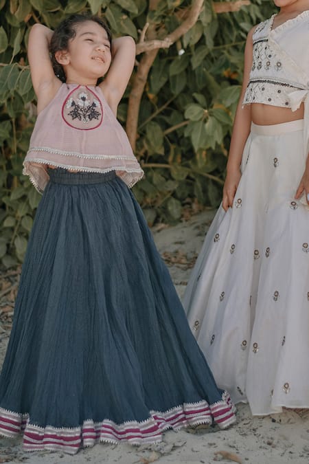 Swati Golyan_Black Kota Doria Embroidery Lehenga With Top _Online_at_Aza_Fashions