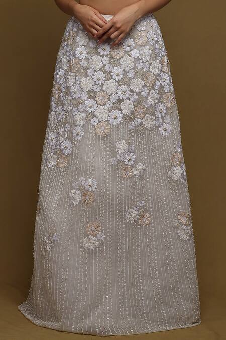 Buy Shriya Som Ivory Tulle Sequins Floral Embroidered Lehenga Set Online at Aza Fashions Buy_Shriya Som_Ivory Tulle Sequins Floral Embroidered Lehenga Set _Online_at_Aza_Fashions