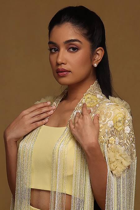 Shriya Som Yellow Crepe Square Neck Bandeau Crop Top Online at Aza Fashions Shriya Som_Yellow Crepe Square Neck Bandeau Crop Top _Online_at_Aza_Fashions