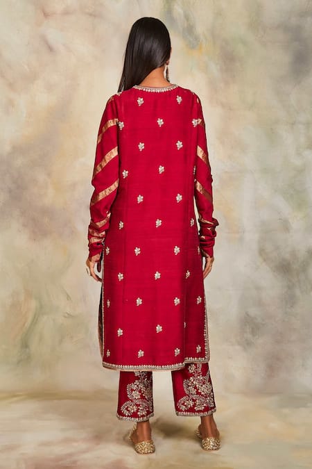 Shop Sue Mue Maroon Raw Silk Round Embroidered Kurta Set at Aza Fashions Shop_Sue Mue_Maroon Raw Silk Round Embroidered Kurta Set_at_Aza_Fashions