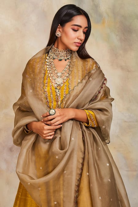 Buy Sue Mue Yellow Raw Silk V Neck Embellished Lehenga Set Online at Aza Fashions Buy_Sue Mue_Yellow Raw Silk V Neck Embellished Lehenga Set _Online_at_Aza_Fashions