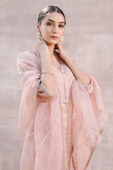Label Mansi Nagdev Pink Tissue, Chanderi Embroidery, Sequins V-neck Afreen Bodice Kurta Set at Aza Fashions Label Mansi Nagdev_Pink Tissue, Chanderi Embroidery, Sequins V-neck Afreen Bodice Kurta Set _at_Aza_Fashions