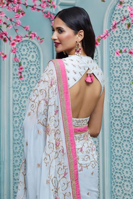 Buy_Aariyana Couture_Blue Georgette Embroidery Round Neck Saree With Blouse _Online_at_Aza_Fashions