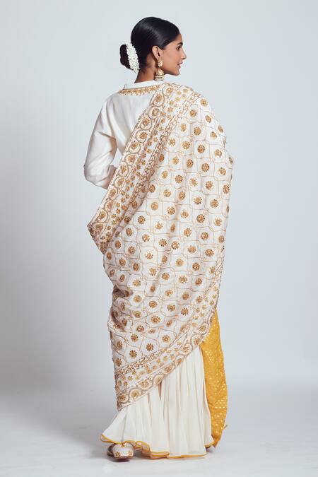 Shop_Sheetal Batra_White Kurta And Dupatta Chanderi Silk Gharara Georgette Banarasi Round Set _at_Aza_Fashions