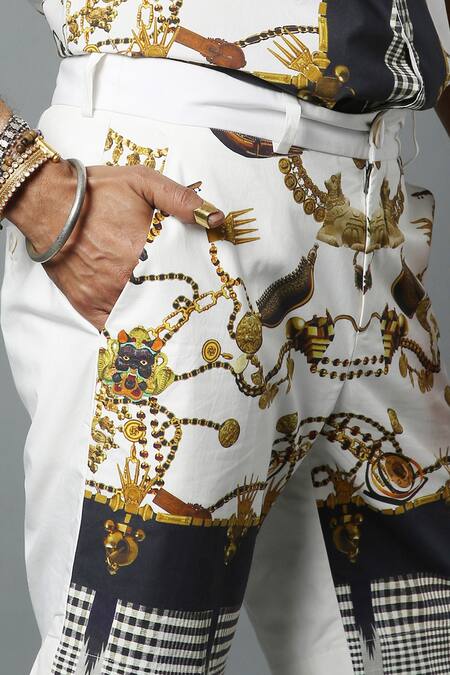 Shop_House Of Three_White Cotton Linen Jewel Dravida Print Shorts _Online_at_Aza_Fashions