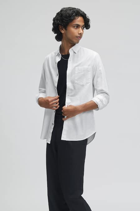 Terra Luna White 100% Organic Handloom Oxford Cotton Skoll Mandarin Collar Shirt Online at Aza Fashions Terra Luna_White 100% Organic Handloom Oxford Cotton Skoll Mandarin Collar Shirt _Online_at_Aza_Fashions