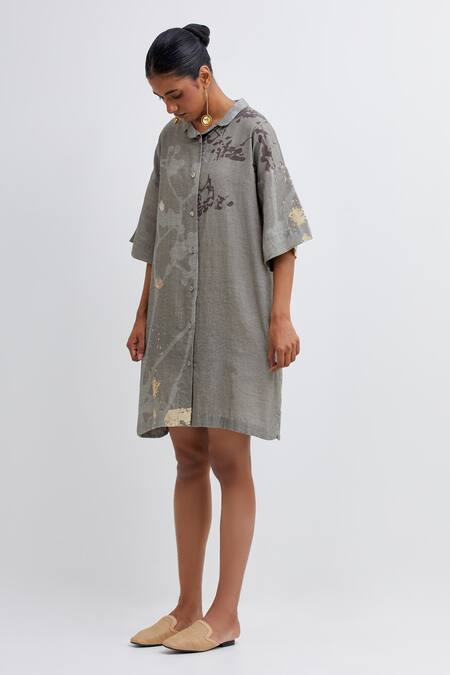 Bhavik Shah_Green Handloom Cotton Embroidery Collared Foliage Pattern Longline Shirt_Online_at_Aza_Fashions