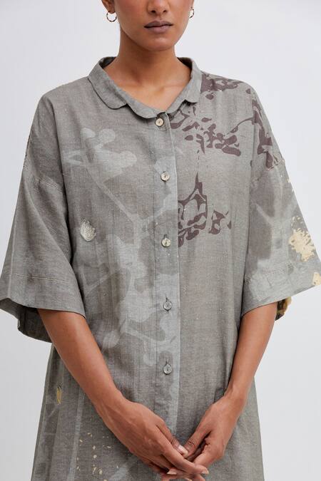 Bhavik Shah_Green Handloom Cotton Embroidery Collared Foliage Pattern Longline Shirt_at_Aza_Fashions