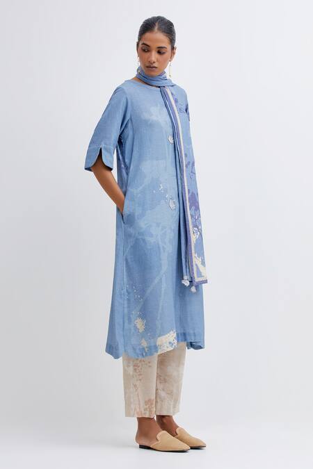 Buy_Bhavik Shah_Blue Handloom Cotton Applique Round Neck Straight Foliage Pattern Kurta Pant Set_Online_at_Aza_Fashions