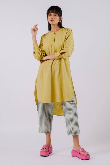 Shop Tussah By Siddhi Shah Green Cotton Round Neck High-low Tunic And Checkered Pattern Pant Set Online at Aza Fashions Shop_Tussah By Siddhi Shah_Green Cotton Round Neck High-low Tunic And Checkered Pattern Pant Set _Online_at_Aza_Fashions