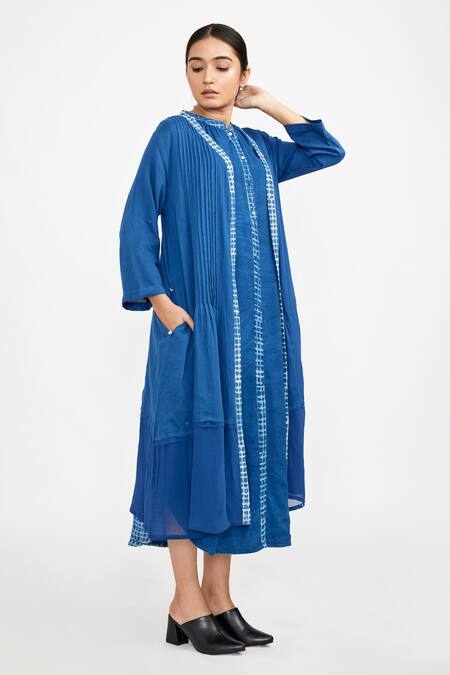 JAYATI GOENKA Blue , Satin Mandarin Collar, Placket Print Dress With Robe Online at Aza Fashions JAYATI GOENKA_Blue , Satin Mandarin Collar, Placket Print Dress With Robe _Online_at_Aza_Fashions