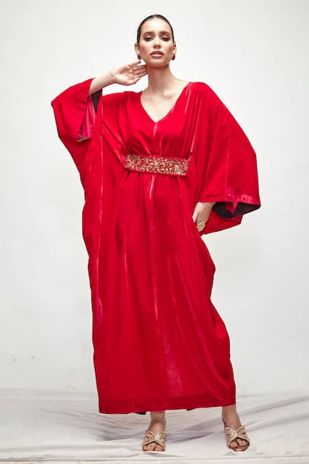 Buy_Ranian_Fuchsia Velvet Embroidery, Zari V-neck Draped Kaftan _Online_at_Aza_Fashions