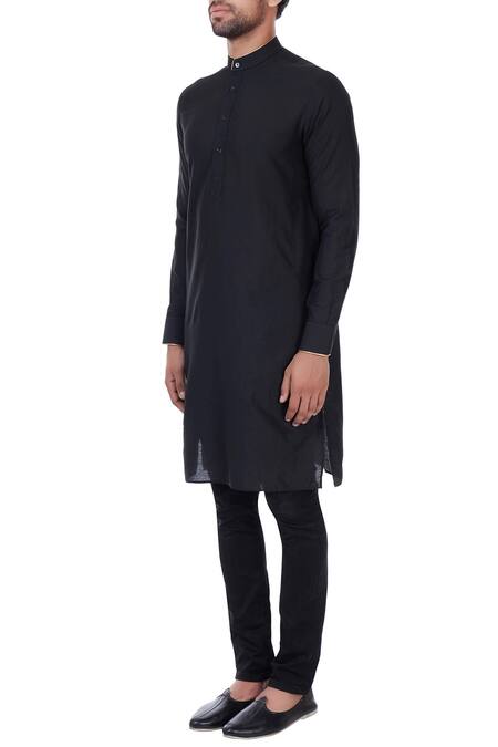 Buy_Vavci_Black Silk Blend Solid Kurta_Online_at_Aza_Fashions
