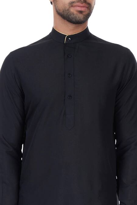 Vavci_Black Silk Blend Solid Kurta_at_Aza_Fashions
