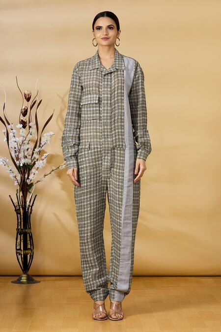 Shop Punit Balana Grey Checkered Collared Neck Jumpsuit With Belt Online at Aza Fashions Shop_Punit Balana_Grey Checkered Collared Neck Jumpsuit With Belt _Online_at_Aza_Fashions