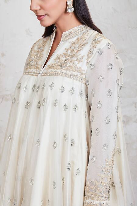 Shop_Sue Mue_White Organza Resham, Dabka And Sequin, Zari Band Embroidered Anarkali Set_Online_at_Aza_Fashions
