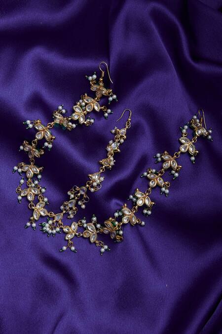 Just Shradhas Gold Plated Kundan Stone Mathapatti Online at Aza Fashions Just Shradhas_Gold Plated Kundan Stone Mathapatti _Online_at_Aza_Fashions