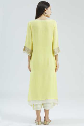 Shop Anju & Harleen Yellow Layered Kurta Set at Aza Fashions Shop_Anju & Harleen_Yellow Layered Kurta Set_at_Aza_Fashions