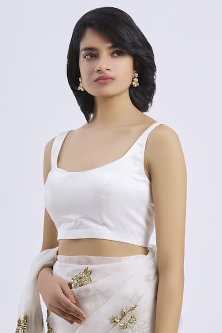 Buy Ranian White Silk Organza U Neck Embellished Saree With Blouse Online at Aza Fashions Buy_Ranian_White Silk Organza U Neck Embellished Saree With Blouse _Online_at_Aza_Fashions